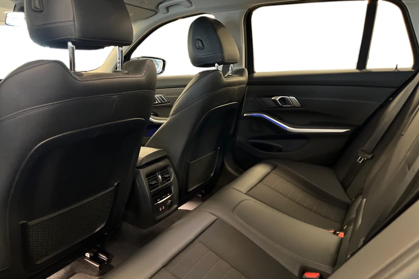 Bild 5 av BMW 320d Touring 320 |Steptronic|Sport line|Värmare|Svankstöd