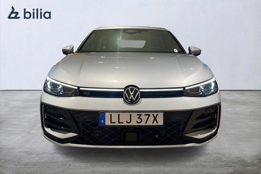 Bild 2 av Volkswagen Passat Sportscombi 2.0 TDI 4M R-Line Värm Drag 193HK