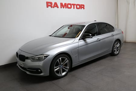 BMW 330e Sedan Sport line 252hk | Navi | Hi-Fi | P-Sen | BT |