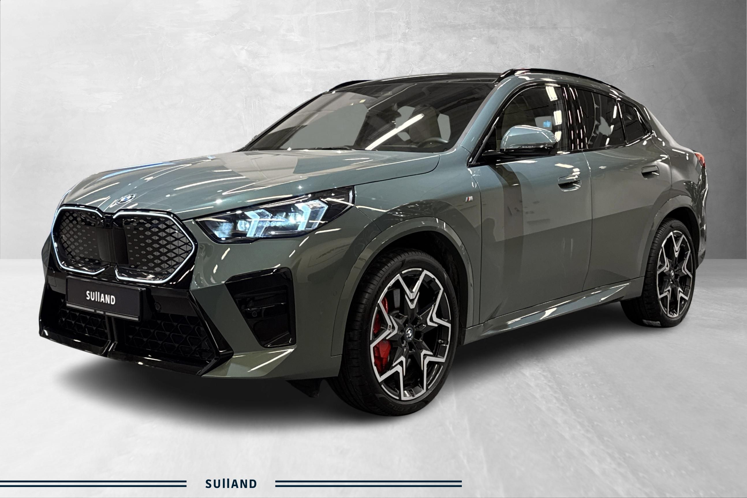 BMW iX2 xDrive30
