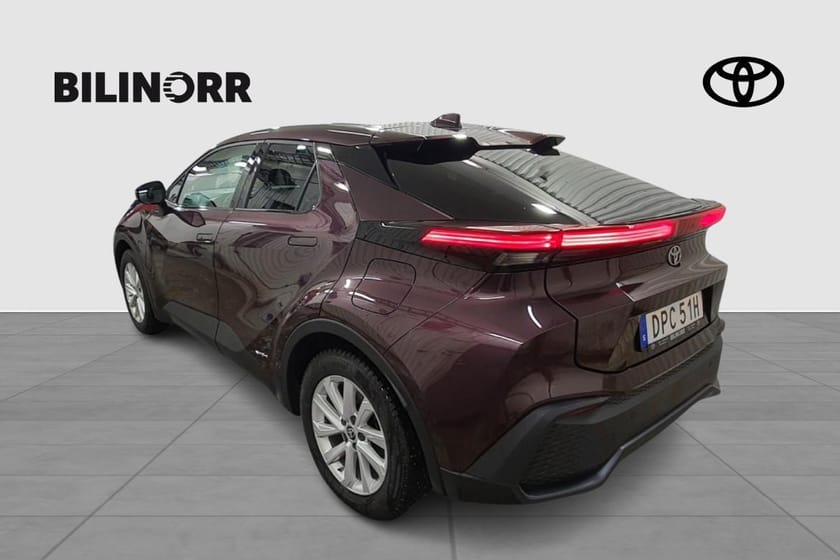 Bild 3 av Toyota C-HR Hybrid AWD-i 2,0 STYLE V-HJUL