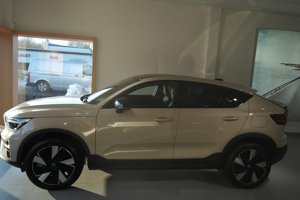 Volvo EC40 2025 - miniatyr 2