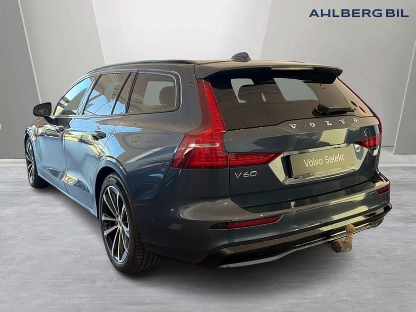 Bild 3 av Volvo V60 Recharge T6 Plus Dark. 360 Kamera, Drag, Panoramaglastak, HarmanKardon PremiumSound, Navi, Tonade rutor