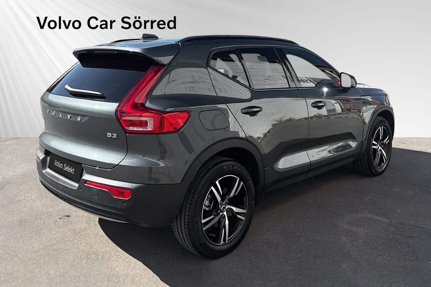 Bild 5 av Volvo XC40 B3 FWD Bensin Plus Dark