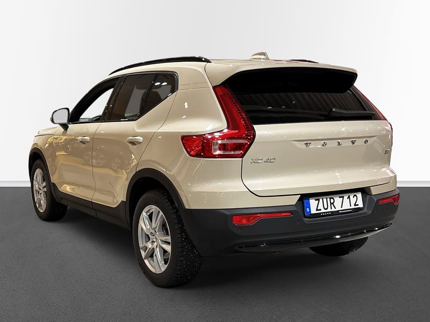 Bild 2 av Volvo XC40 B3 FWD Bensin Plus Dark