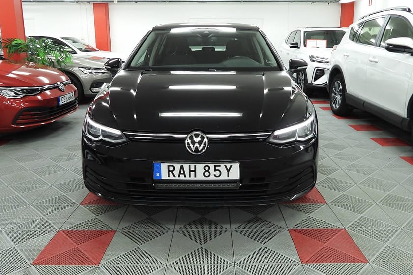 Bild 3 av Volkswagen Golf 1.5 eTSI SoV Hjul Drag Kamera B-Värmare Elstol Massage