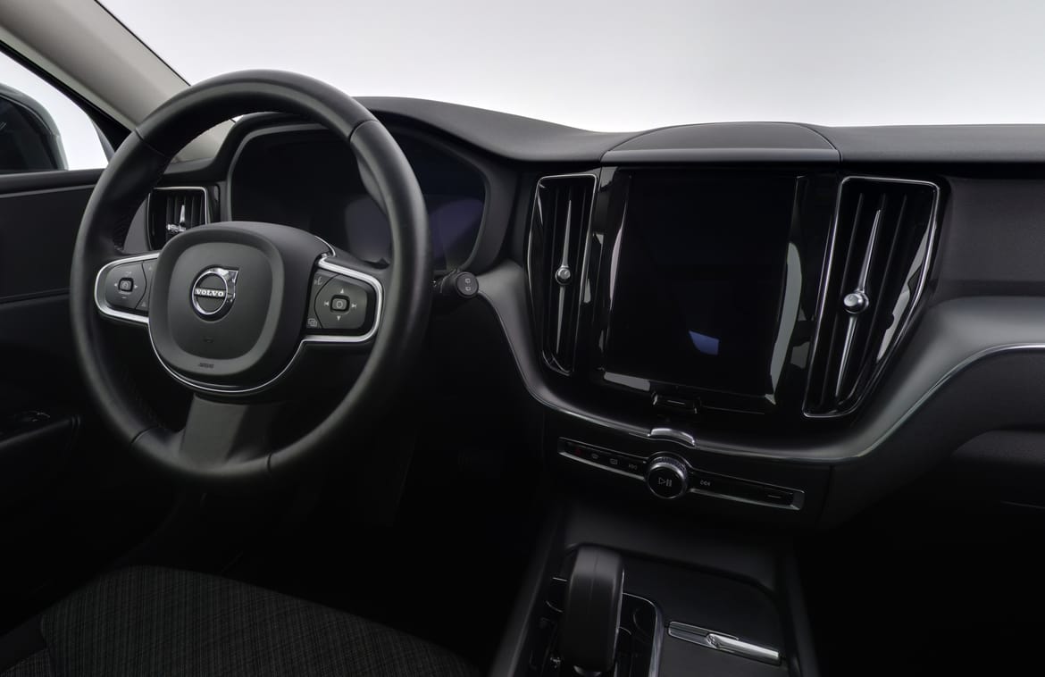 Volvo XC60 2023 - miniatyr 8