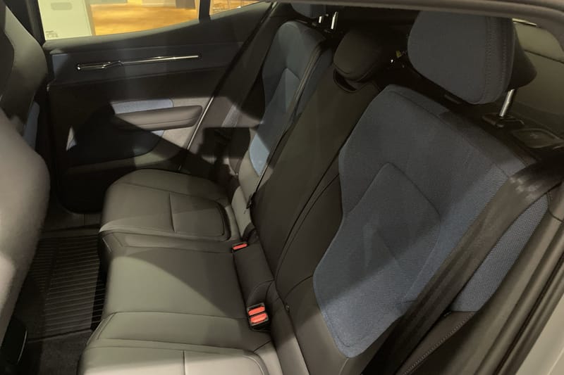 Volvo EX30 Single Motor Extended Range