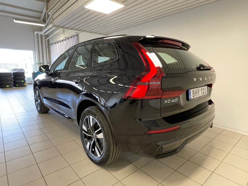 Bild 4 av Volvo XC60 T6 Plus Dark Nordic Edition Drag H/K 360 Kamera