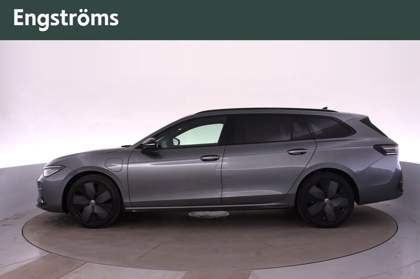 Bild 5 av Volkswagen Passat Variant eHybrid R-Line Black 272hk SWE Edition