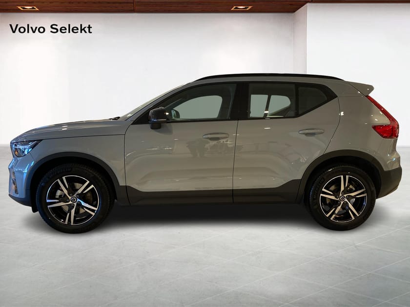 Bild 3 av Volvo XC40 B4 FWD Bensin Plus Dark