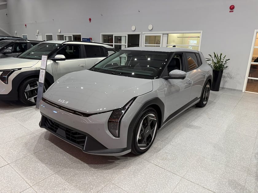 Bild 1 av Kia EV4 Long Range Hatchback Plus 625km Omgående lev