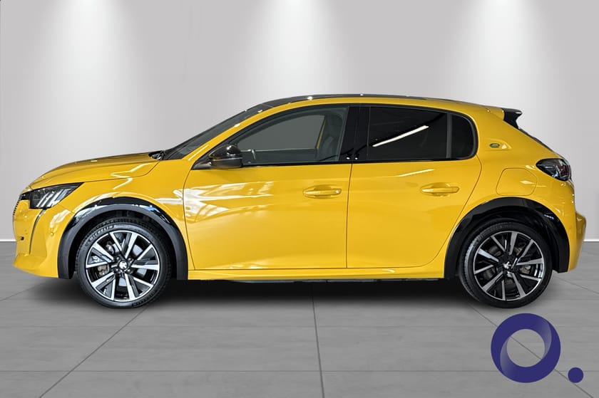 Bilde 2 av Peugeot e-208 GT, DELSKINN, LED, NAVI, PANO, CARPLAY, AD. CRUISE.