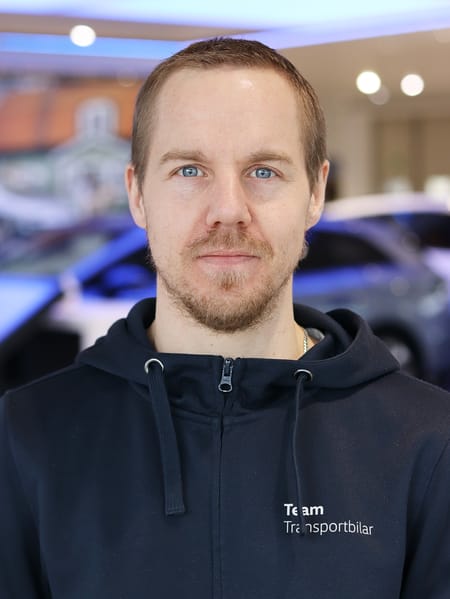 JAKOB BJÖRKLUND - Servicerådgivare 