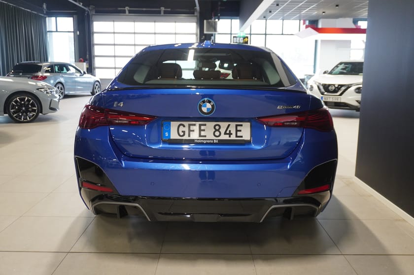 Bild 5 av BMW i4 eDrive40 Gran Coupé Elbil M Sport Active Edition M Sport Pro Drag hk Innovation Driving Ass Professional Parking Ass Plus Komfortöppning