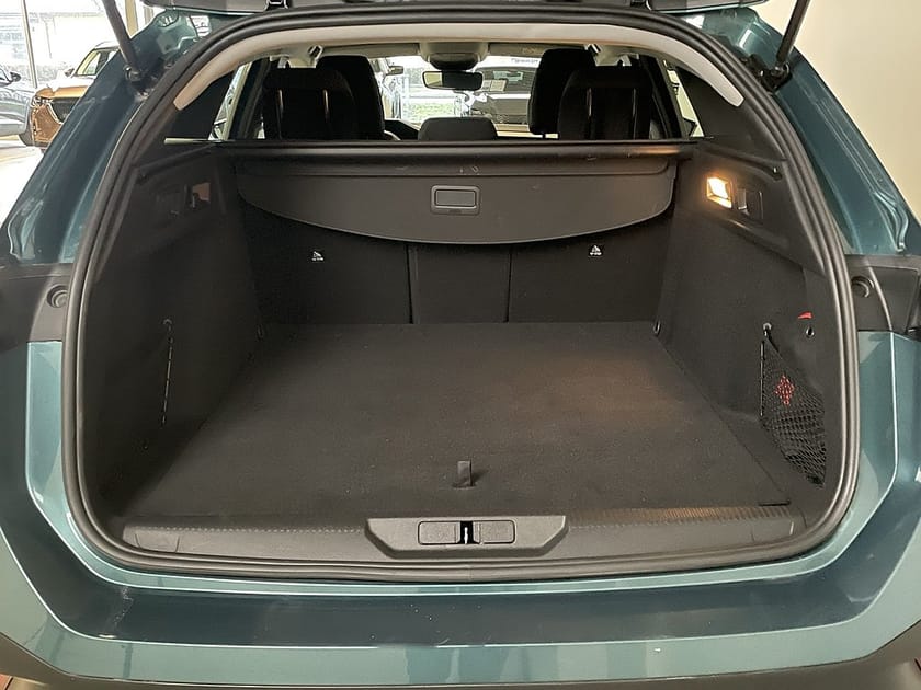 Bild 5 av Peugeot 308 SW Active pack 130 hk - Keyless start,Körfilsassistans