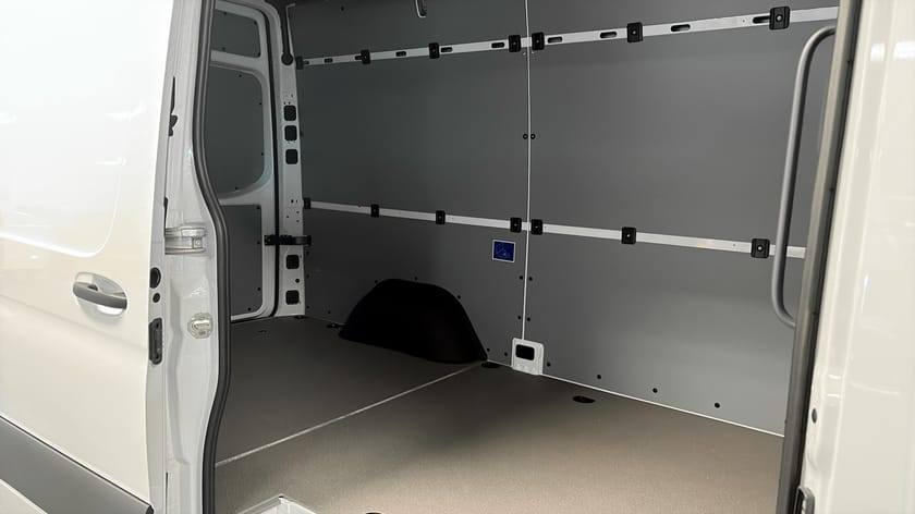 Bild 5 av Mercedes-Benz eSprinter 420 81 kWh SKÅP A2 PRO