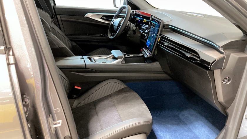 Bild 3 av Renault Rafale E-Tech 4x4 ESPRIT ALPINE EDITION PHEV //demobilskampanj