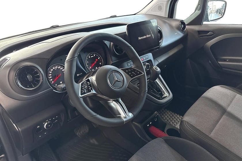 Bild 5 av Mercedes-Benz Citan 112 CDI L2 auto/drag/backkamera/lagerbil/LED-strålkastare