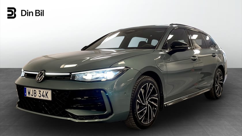 Bild 1 av Volkswagen Passat Variant eHybrid R-line 272hk Panorama/vinterhjul