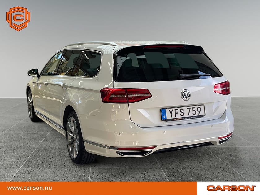 Bild 4 av Volkswagen Passat Sportscombi SC 2.0 TDI 4M R-line GT Backkamera Apple Drag