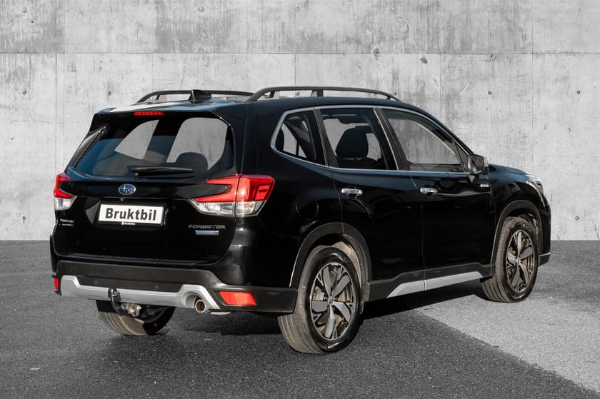 Bilde 5 av Subaru Forester e-Boxer 2,0i Sport Premium/Krok/Acc/Skinn/Soltak/Kamera/H&K++