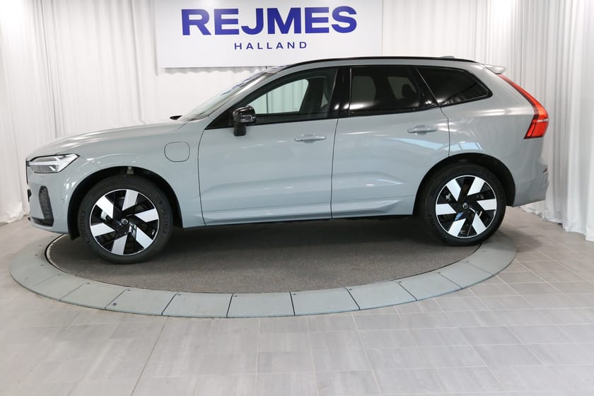 Bild 3 av Volvo XC60 T6 Plus Dark Nordic Edition | Dragkrok | 20" tums fälgar | Parkeringskamera 360 |