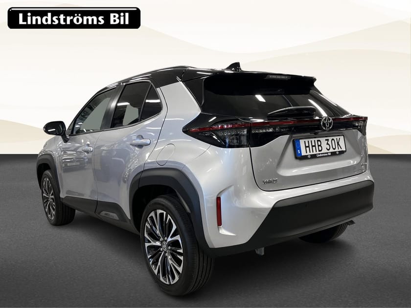Bild 4 av Toyota Yaris Cross Hybrid 130 Style 1.5 130hk S&V-Hjul JBL HUD Moms