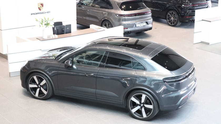 Bild 5 av Porsche Macan 4 Electric 22" Sport / Dragkrok / BOSE