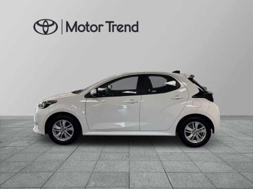 Bild 2 av Toyota Yaris Hybrid 115 1,5 5D ACTIVE KOMFORTPAKET OCH P-