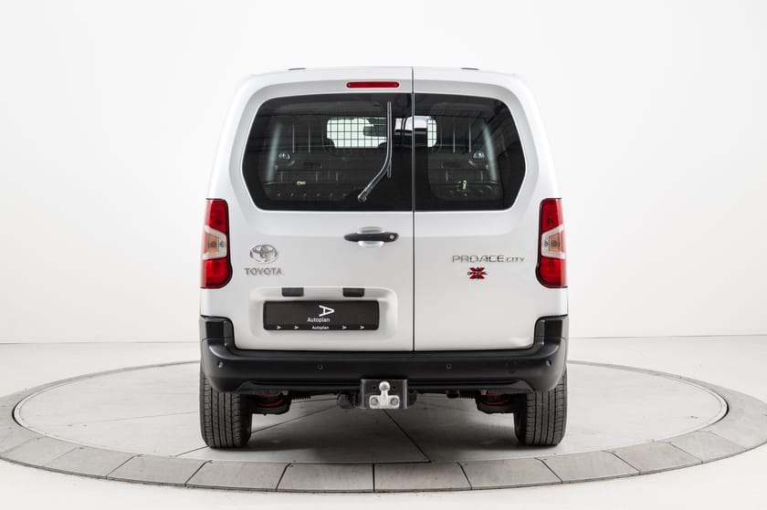 Bilde 5 av Toyota ProAce City 1,5D 130hk 4x4  Comfort L2 Cruise/Krok/Varmer/DAB/BT