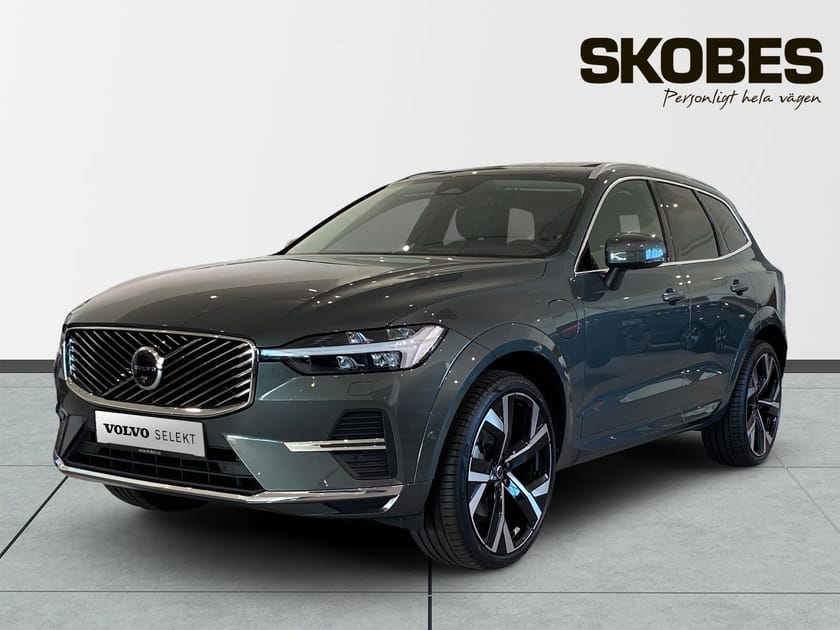 Bild 3 av Volvo XC60 T8 Plus Bright Nordic Edition Momsbil, Panoramatak, 22"-Fälgar, Head-up Display