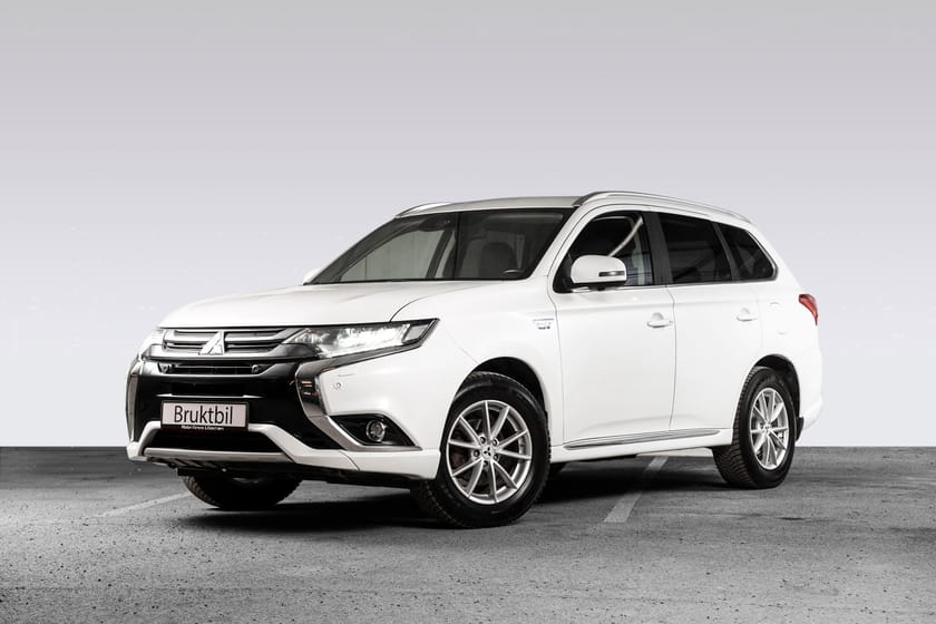 Bilde 3 av Mitsubishi Outlander PHEV Instyle+ | Hengerfeste | Skinn | DAB | Navi | Norsk