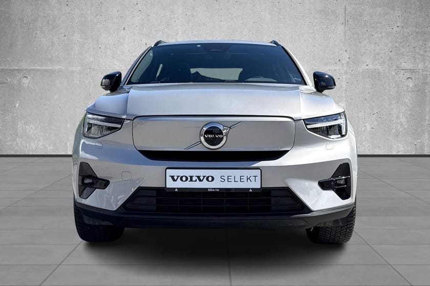 Bilde 2 av Volvo XC40 Recharge Single Motor Ultimate FWD, KUN 12100 KM!
