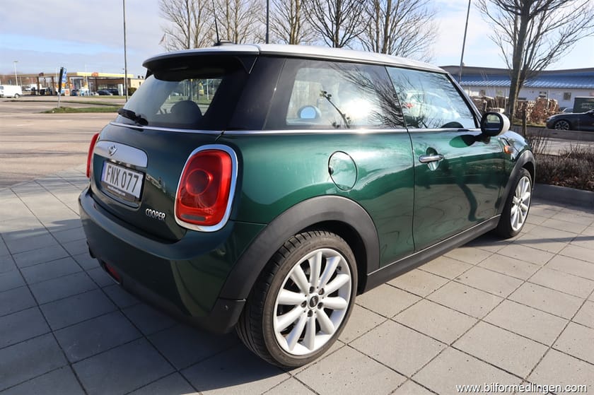 Bild 3 av MINI Cooper 1.5 12V FWD 136hk Svensksåld