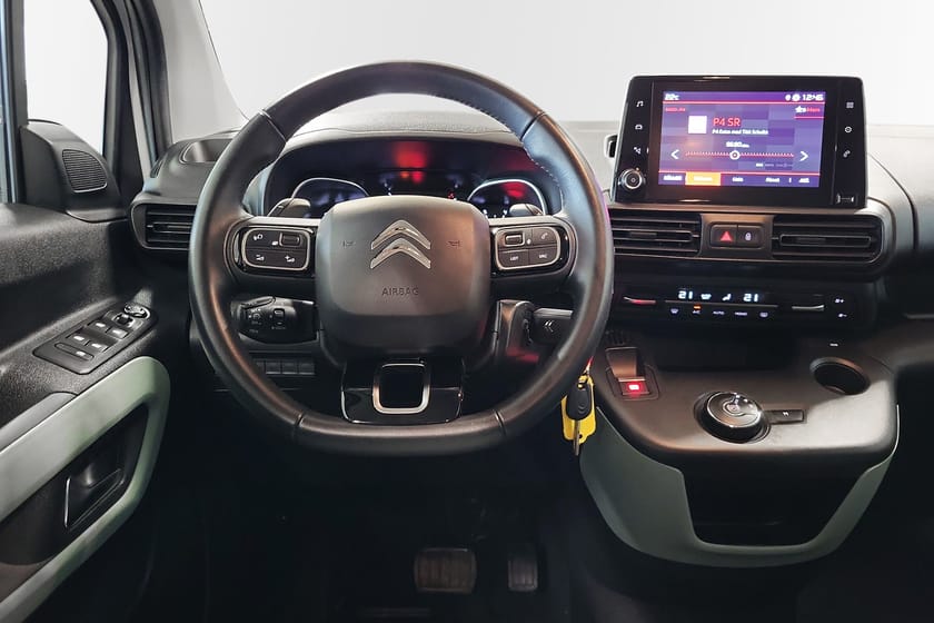 Bild 4 av Citroën Berlingo 1.2 Multispace PureTech Aut 130 / Vinterhjul