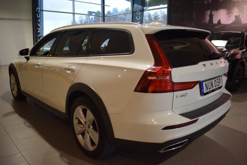 Bild 3 av Volvo V60 Cross Country D4 AWD SE II