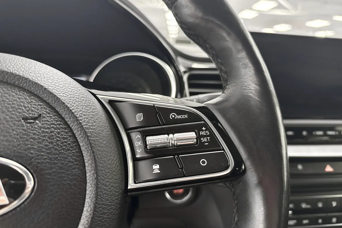 picture of a car