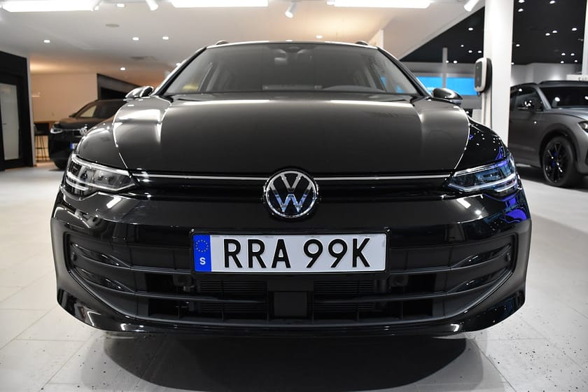Bild 2 av Volkswagen Golf Sportscombi AFTÉN BIL PRIVATLEASINGKAMPANJ  3995kr/mån*