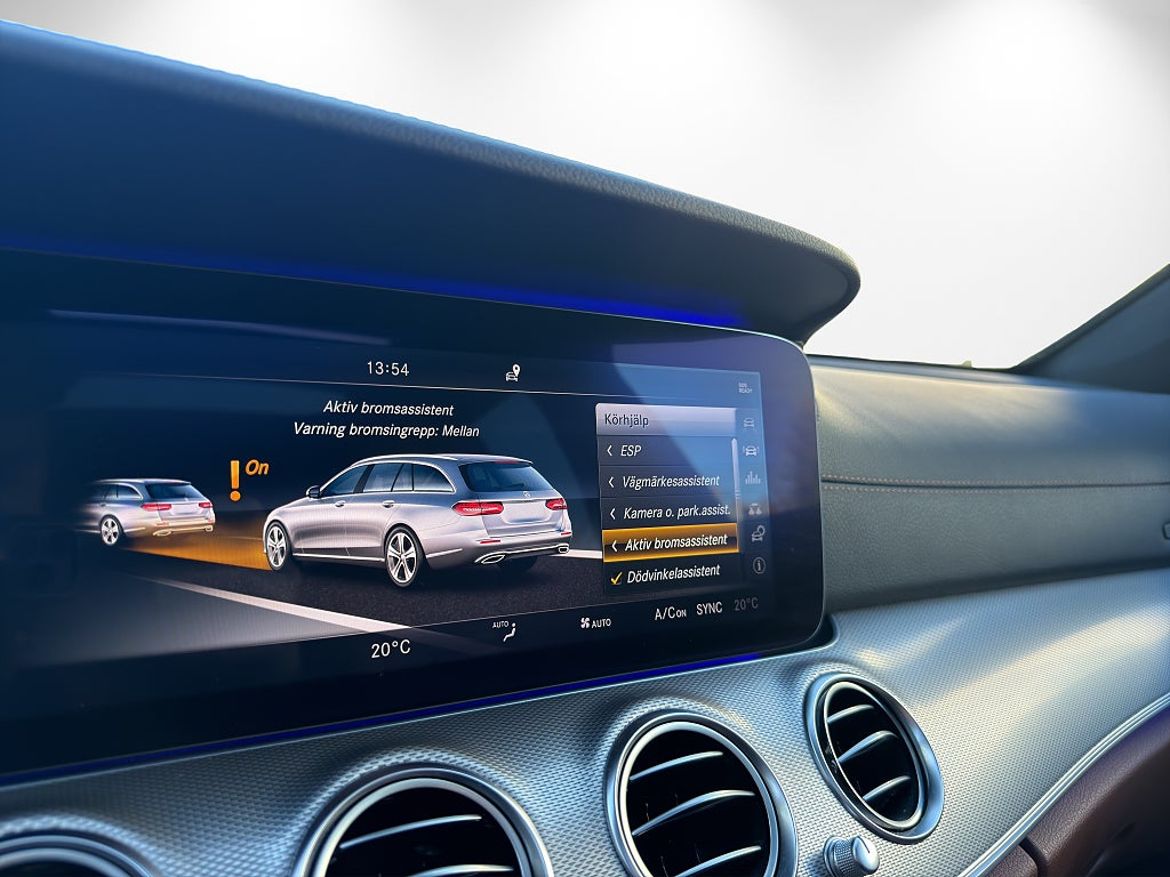 Mercedes-Benz E 220 T d, bild 18 av 19