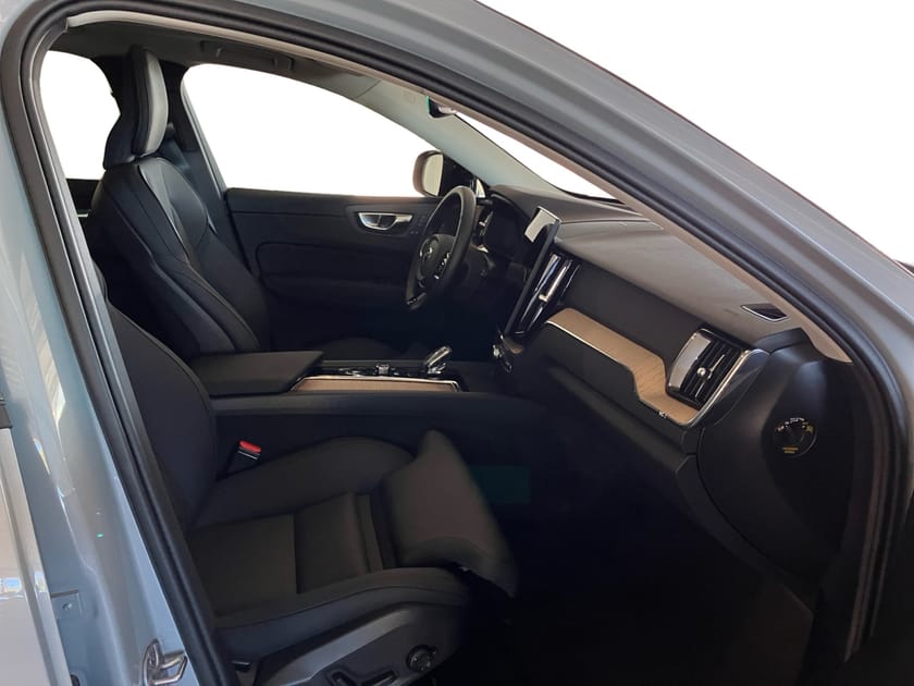 Bild 4 av Volvo XC60 T6 Plus Dark Nordic Edition