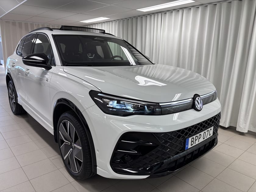 Bild 4 av Volkswagen Tiguan eHybrid R-LINE 1.5 272HK Pano/Black Style