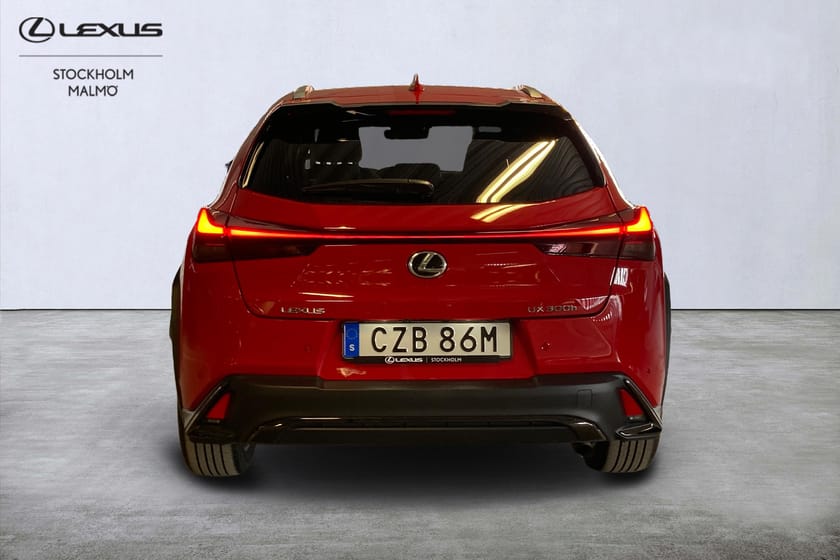 Bild 3 av Lexus UX 300h F Sport Design Skinn Navigation