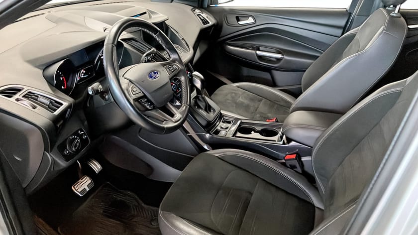 Bild 3 av Ford Kuga 2.0 TDCi,AWD,ST-LINE, 180hk