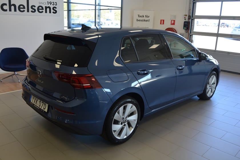 Bild 5 av Volkswagen Golf Life Edition 1.5 eTSI 150 DSG7 Dragkrok