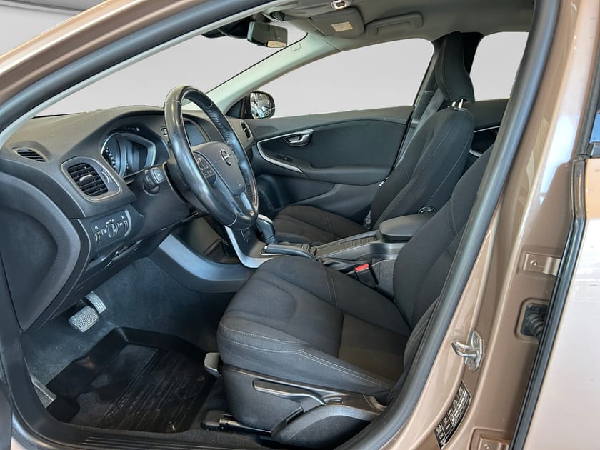 Bild 5 av Volvo V40 D2 geartronic 120hk