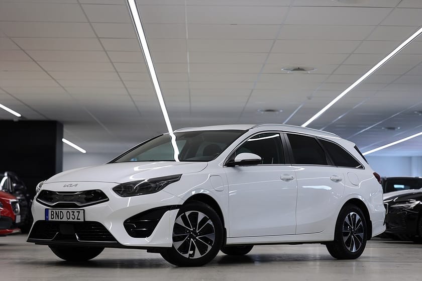 Bild 3 av Kia Ceed Sportswagon Plug-in Hybrid SW 141hk Advance B-kamera Keyless CarPlay