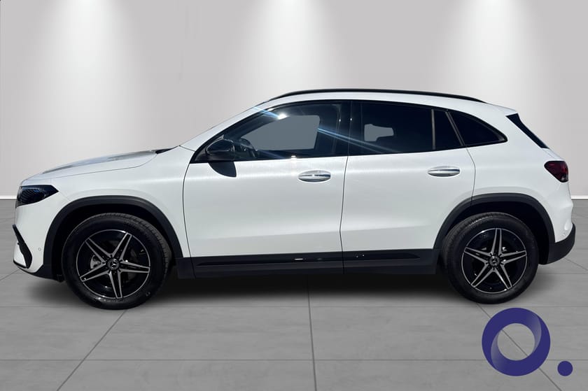 Bilde 2 av Mercedes-Benz EQA 300 4MATIC 4M|AMG|H.feste|Adaptive cruise|Mem