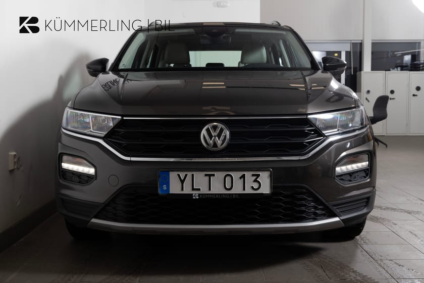Bild 2 av Volkswagen T-Roc 1.0 TSI Cockpit / Panorama / Dragkrok / Backkamera / PD