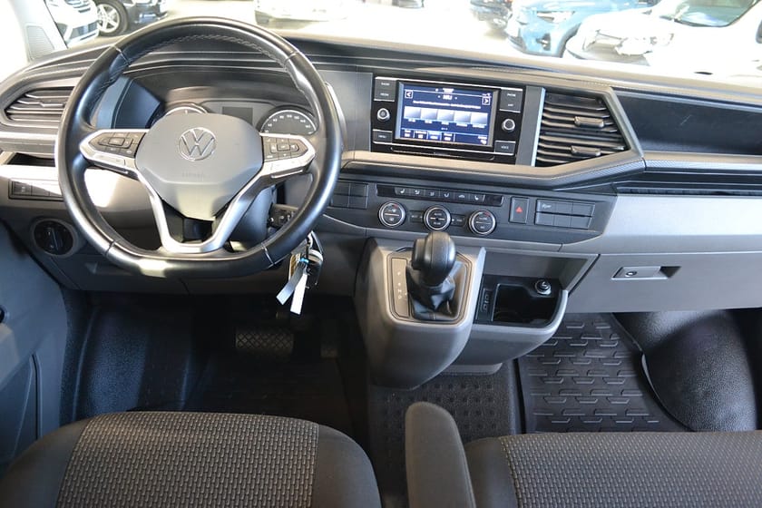 Bild 5 av Volkswagen Caravelle 2.0TDI 150hk DSG Drag Vinterhjul 9-Sits